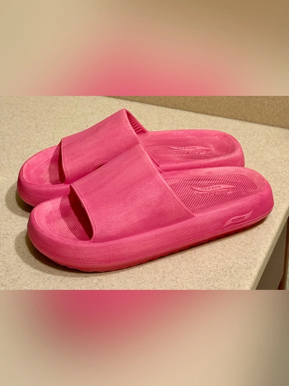 Skechers Foamies Arch Horizon Sandals Pink Size 7 NWOT Comfort Slides